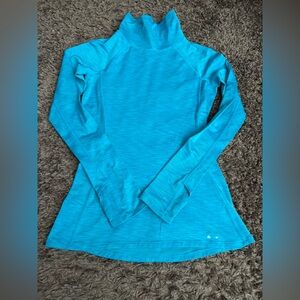 Under Armour Women’s Blue Long Sleeve Top